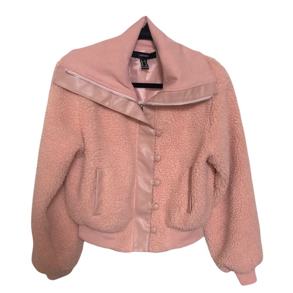 Forever 21 Jackets & Blazers - FOREVER 21 PINK / BLUSH SHERPA JACKET